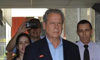 Imagem ilustrativa da imagem O velho “Dirceu” voltou à cena e é assediado para dar palpites