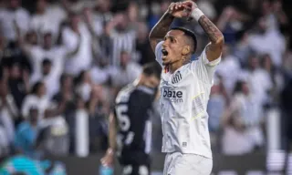 Imagem ilustrativa da imagem Otero celebra vitória do Santos, mas prega 'humildade' para 2º jogo da final