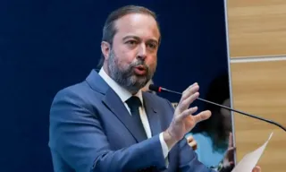 Imagem ilustrativa da imagem PT-MG se irrita com influência de Silveira no governo