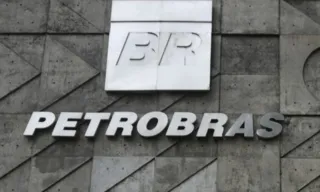 Imagem ilustrativa da imagem Petrobras divulga aprovados em concurso com 916 vagas e salário de R$ 3.446