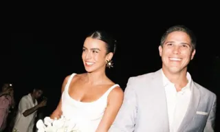 Imagem ilustrativa da imagem Rômulo Arantes se casa com Mari Saad e recebe felicitações de Cleo, sua ex
