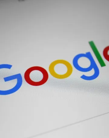 Imagem ilustrativa da imagem Google proíbe impulsionamento de conteúdo político em buscas e YouTube