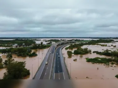 Imagem ilustrativa da imagem Chuvas: comporta de segurança rompe na zona norte de Porto Alegre