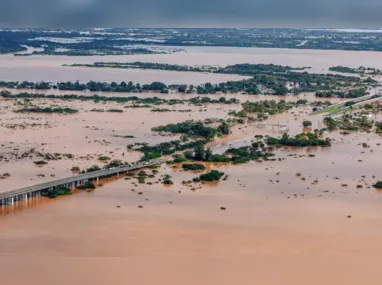 Imagem ilustrativa da imagem Cinco barragens no RS têm risco de ruptura, diz governo