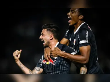 Imagem ilustrativa da imagem Flamengo sofre para empatar com o Red Bull Bragantino e volta a ser vaiado