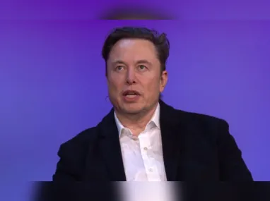 Imagem ilustrativa da imagem Fortuna de Elon Musk encolhe R$ 334 bilhões arrastada pela Tesla