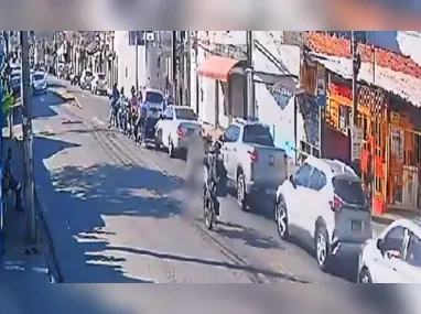 Imagem ilustrativa da imagem Motociclista empina moto, atropela e mata homem de 60 anos em MG