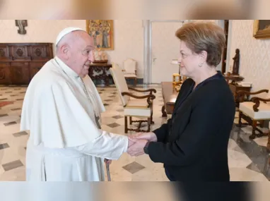 Imagem ilustrativa da imagem Papa Francisco recebe ex-presidente Dilma Rousseff no Vaticano