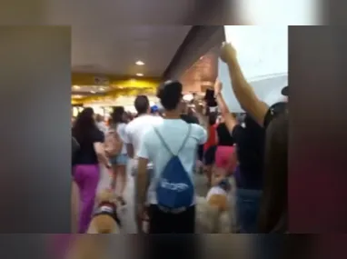 Imagem ilustrativa da imagem Tutores de animais protestam em aeroportos do país após caso do cachorro Joca