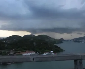 Imagem ilustrativa da imagem Frio e chuva continuam? Veja como fica o tempo no início da semana no ES