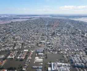 Imagem ilustrativa da imagem Tragédia com as enchentes no Rio Grande do Sul soma 155 mortos