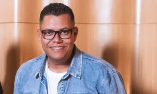 Imagem ilustrativa da imagem Anderson Freire faz show de graça em Feu Rosa sexta-feira