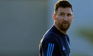Imagem ilustrativa da imagem Messi fica acima de Pelé e é eleito melhor jogador da história por federação