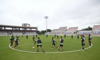 Imagem ilustrativa da imagem Botafogo decide liderança do grupo na Libertadores contra o Junior Barranquilla