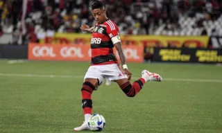 Imagem ilustrativa da imagem Bruno Henrique desfalca o ataque do Flamengo diante do Corinthians no Maracanã