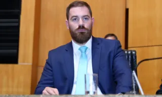 Imagem ilustrativa da imagem Cartas estão na mesa por apoio