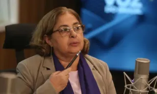 Imagem ilustrativa da imagem Cercadas