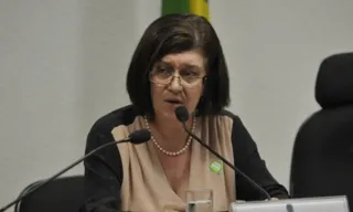 Imagem ilustrativa da imagem Magda Chambriard assume presidência da Petrobras