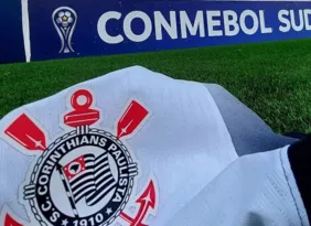 Imagem ilustrativa da imagem Corinthians tem bela atuação de Coronado, bate Racing e avança na Sul-Americana