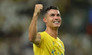 Imagem ilustrativa da imagem Cristiano Ronaldo marca duas vezes e bate recorde no Campeonato Saudita