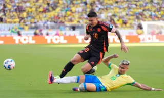 Imagem ilustrativa da imagem Destaque contra o Brasil, James é 'outro jogador' e brilha pela Colômbia