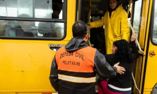 Imagem ilustrativa da imagem Em Pelotas, moradores de 24 bairros precisam deixar casas por risco de inundação