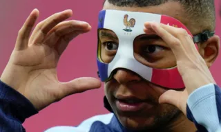 Imagem ilustrativa da imagem "Fracasso", diz Mbappé sobre as próprias atuações na Eurocopa