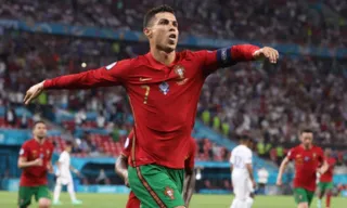 Imagem ilustrativa da imagem Ex-jogador tcheco aponta CR7 como um dos elos fracos de Portugal