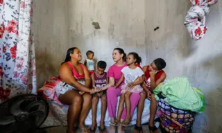 Imagem ilustrativa da imagem Governo inicia pagamento de R$ 300 a inscritas do Mães de Pernambuco nesta segunda