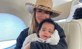 Imagem ilustrativa da imagem Khloé Kardashian não amou filho de barriga de aluguel ao nascer: 'Levou meses'