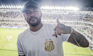 Imagem ilustrativa da imagem Neymar fala sobre lesões, Bola de Ouro e Santos: 'Nunca deixei de ser protagonista'