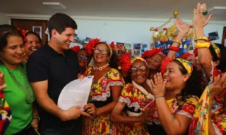 Imagem ilustrativa da imagem “Nosso São João é sucesso e raiz”, diz prefeito João Campos