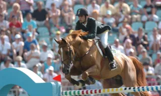 Imagem ilustrativa da imagem Rodrigo Pessoa lidera equipe brasileira de hipismo em Paris-2024