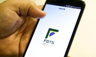 Imagem ilustrativa da imagem Lucro bilionário do FGTS será distribuído pela Caixa até 31 de agosto
