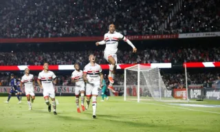 Imagem ilustrativa da imagem São Paulo derruba Talleres e termina na liderança do Grupo B da Libertadores