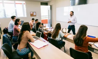 Imagem ilustrativa da imagem Senado faz propostas de mudanças no ensino médio. Entenda