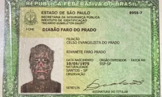 Imagem ilustrativa da imagem Tatuador muda registro e agora se chama Diabão: "Não era mais a mesma pessoa"