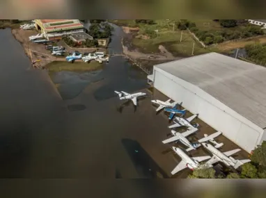 Imagem ilustrativa da imagem Aeroporto de Porto Alegre retoma check-in e embarque nesta segunda. Veja como será