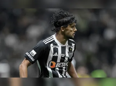 Fernando Diniz renovou contrato com o Fluminense