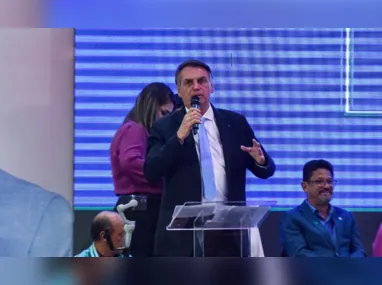 Imagem ilustrativa da imagem Bolsonaro diz manter apoio a Nunes apesar de Marçal e reforça indicação de vice