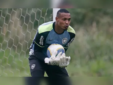 Ramón Souza foi baleado na perna