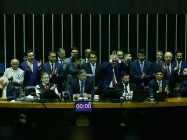 Plenário da Câmara dos Deputados aprovou o texto-base da reforma, que tende a começar a valer só em 2026