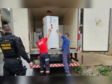Imagem ilustrativa da imagem Após desvio de doações ao RS, compradores devolvem fogões e geladeiras no ES