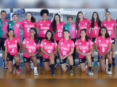 Kátia, atletas e comissão técnica se preparam para o início da Liga Nacional de Handebol