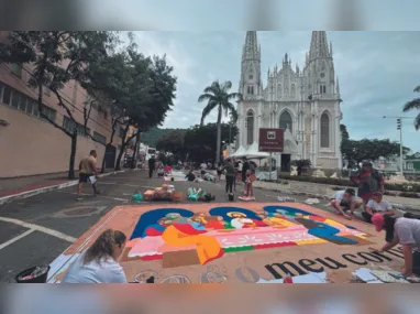 Imagem ilustrativa da imagem FOTOS E VÍDEOS | As belezas dos tapetes de Corpus Christi pelo ES