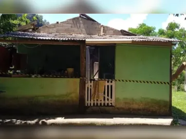 Objetos furtados em carro dentro de um supermercado na Mata da Praia