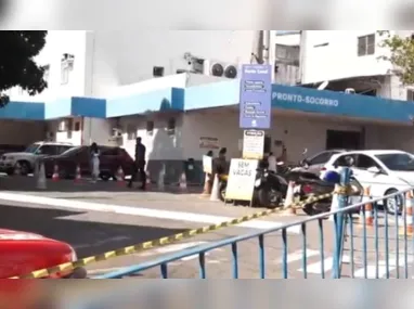 Imagem ilustrativa da imagem Homem quebra carro da ex dentro de estacionamento de hospital e é preso em Vitória