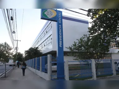 O apresentador Douglas Camargo participou da cerimônia de inauguração ao lado de Bárbara Bremenkamp e Brendo Bremenkamp