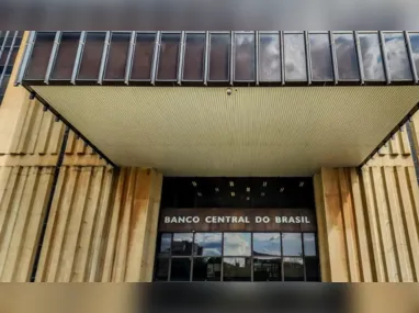 Imagem ilustrativa da imagem Banco Central eleva Selic a 14,75% ao ano, maior nível em quase 20 anos