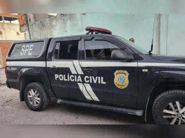 Imagem ilustrativa da imagem Homem é preso suspeito de matar ex-companheira para viver com genro em Portugal